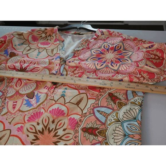 Women's Pink & Orange V-neck Button Accent Short Sleeve Top XL - Picture 4 of 8